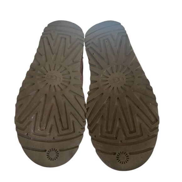 UGG Women’s Neumel Lace Up Boots - Picture 6 of 6